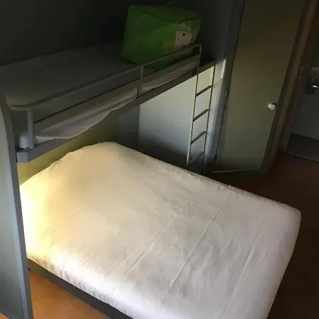 Ibis Budget Hotel 2*